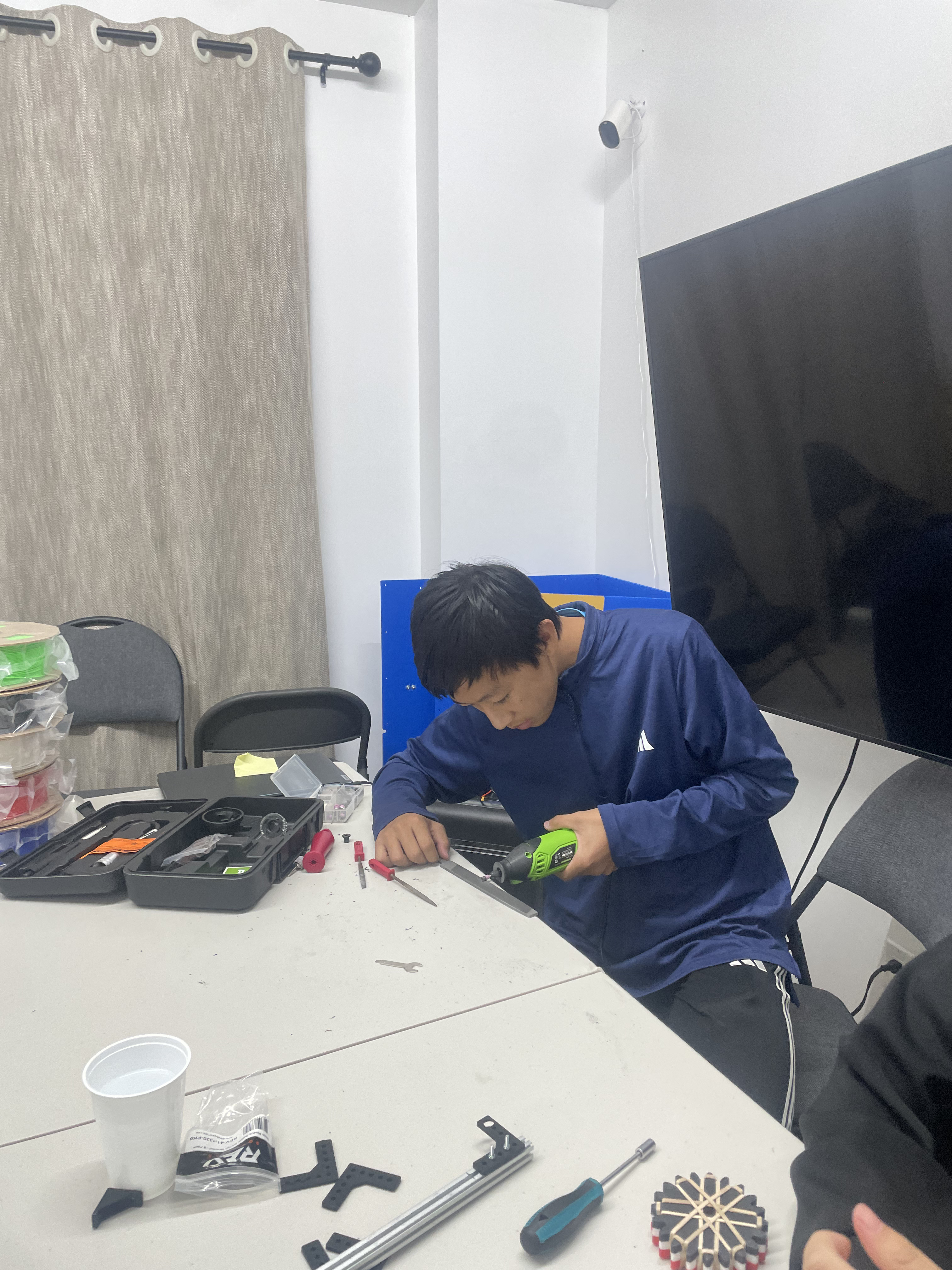 FTC team working on robot